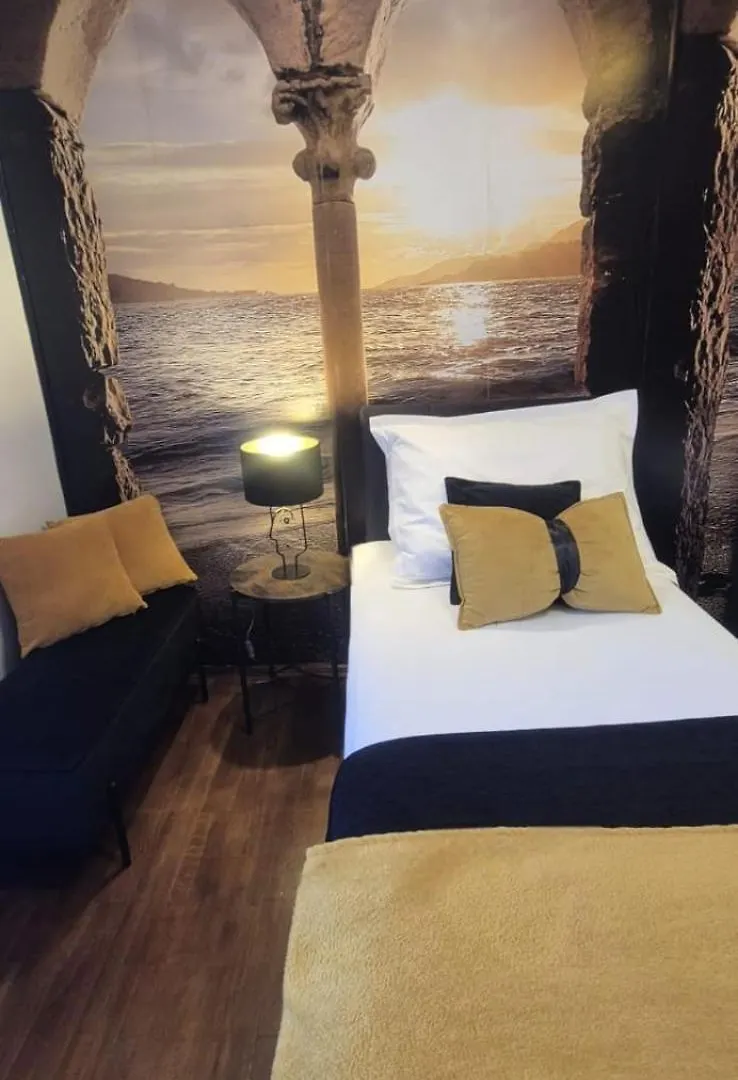 Split Luxury Oasis Apartment 0*,