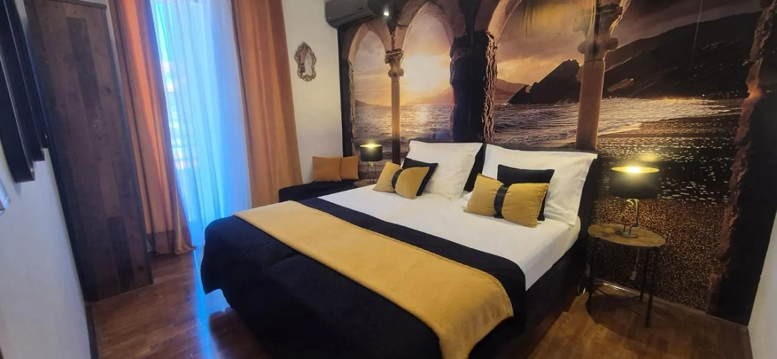 Split Luxury Oasis Apartment